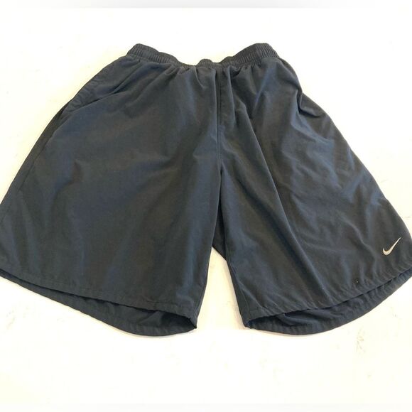 Nike Sport Shorts Dri-Fit Black with hidden key pocket interior drawstring large - Picture 2 of 9